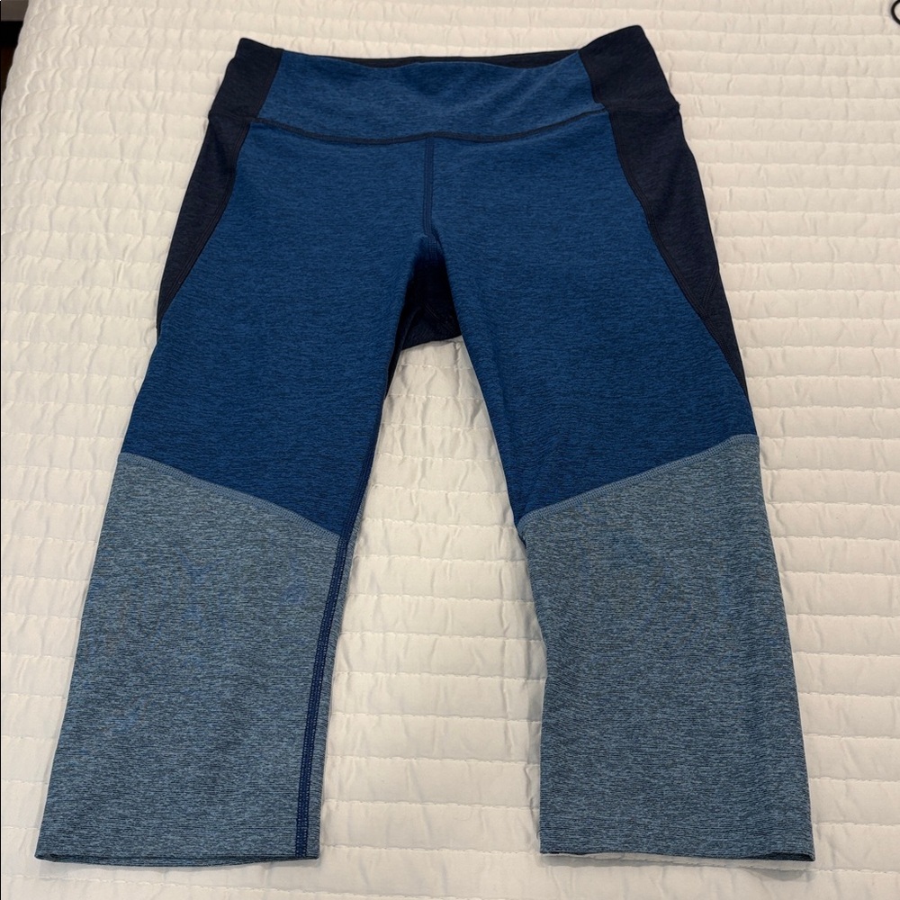 Outdoor Voices Limited Edition 3/4 Warmup Tri-Tone Leggings Medium Activewear